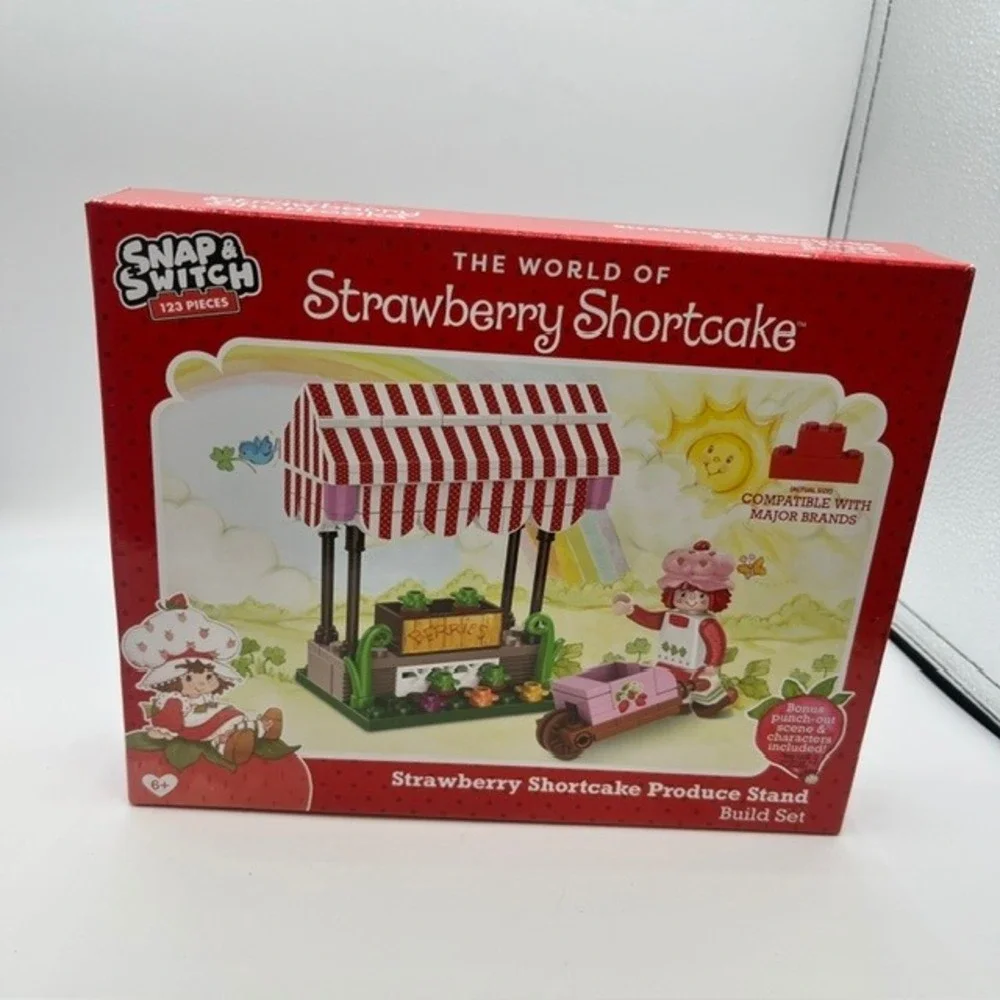 Strawberry Shortcake Produce Stand Build Set Snap & Switch 123 Pcs New